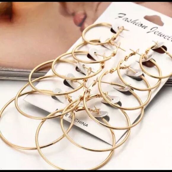 NEW … Set Of “6 Pair” Gold Hoop Earring’s - Picture 1 of 3